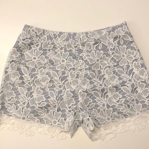 ADIVA Striped Floral Lace Overlay Casual Shorts Sz M
